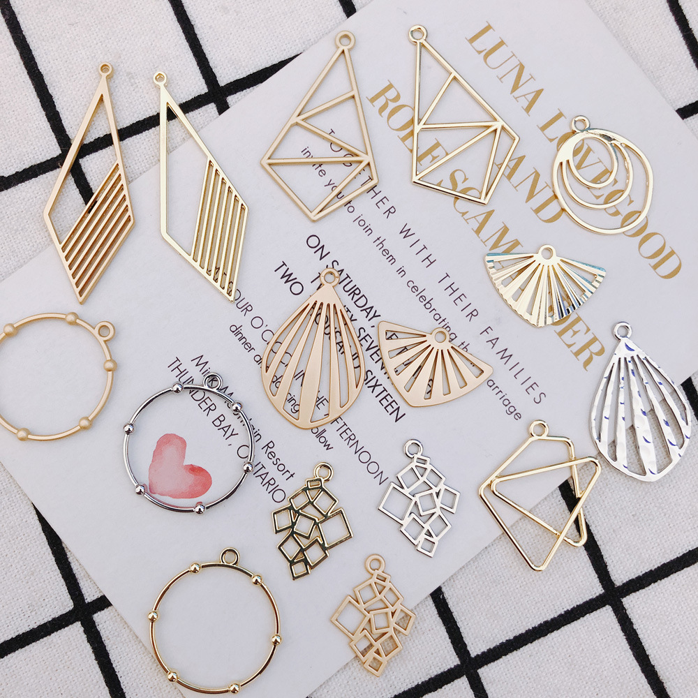 Wholesale Jewelry Making Metal Frames for Resin Artists and Craft Stores JS066