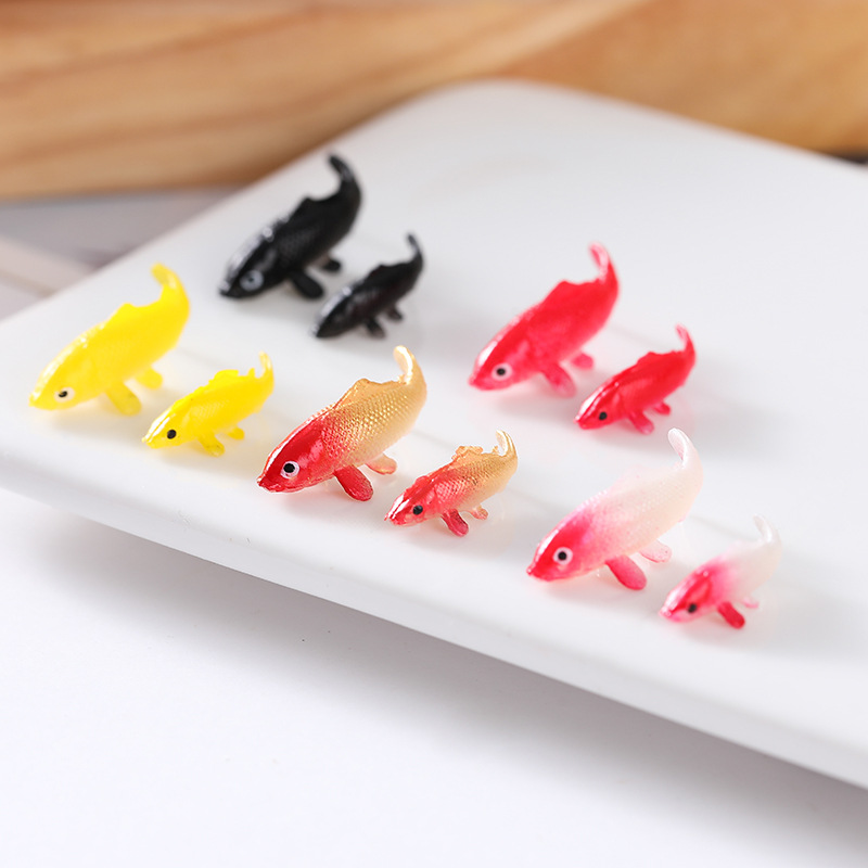 3D Mini Fish Resin Decorations for Epoxy Resin Art & DIY Micro Landscape Crafts  产品描述：