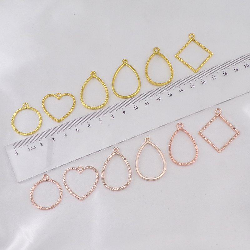 Factory Wholesale Metal Bezels Charms for Resin Art and Jewelry Making JS009