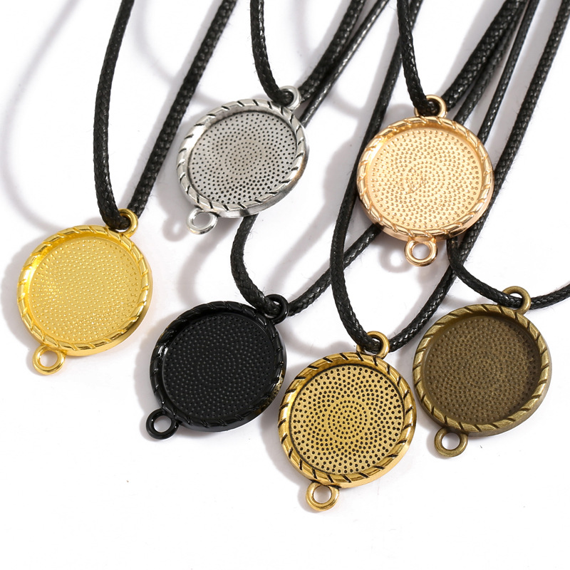 Wholesale Square Pendant Bezels for Epoxy Resin Crafts | Metal Jewelry Frame Supplier JS138