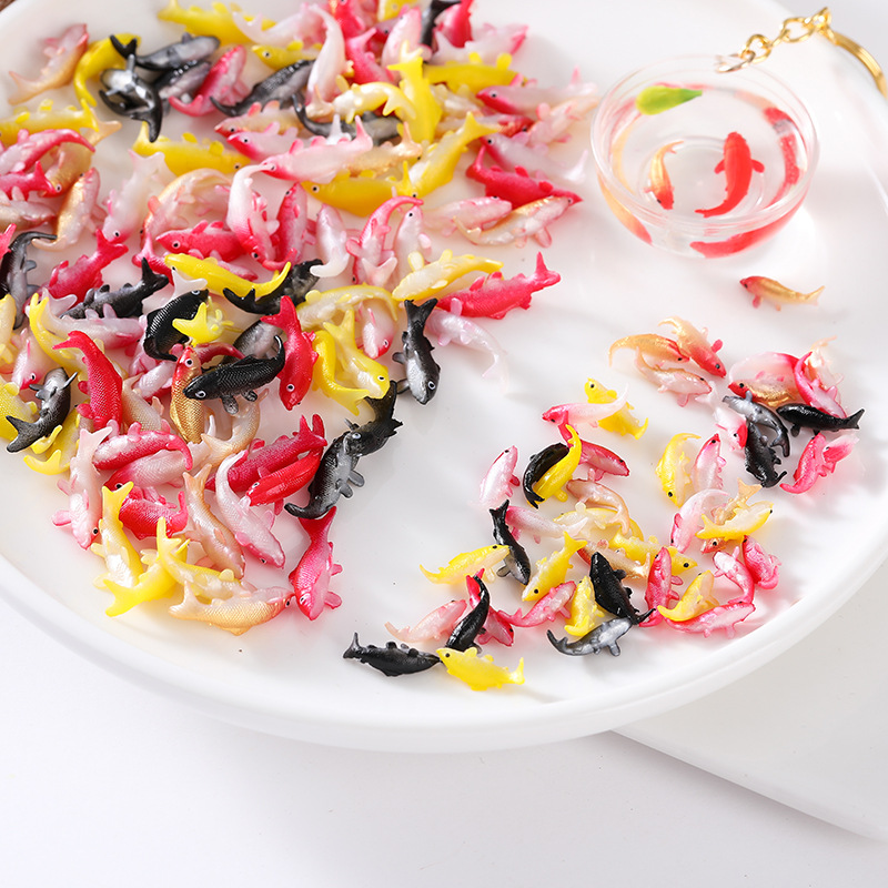 3D Mini Fish Resin Decorations for Epoxy Resin Art & DIY Micro Landscape Crafts  产品描述：